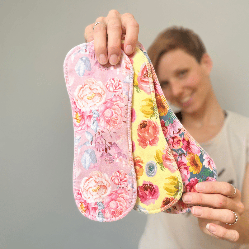 Organic Cotton EcoComfort Reusable Period Pads for Heavy Flow & Incontinence (L+XL, 6-Pack) - Blossom