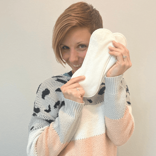 Non-Slip Reusable Incontinence Pads for Bladder Control (L+XL: 6-Pack) - Frosted Petals