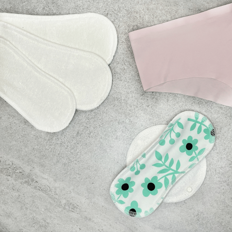 Organic Cotton Reusable Panty Liners with Wings 7-Pack (heavy discharge) - Natural Unbleached (white wings)