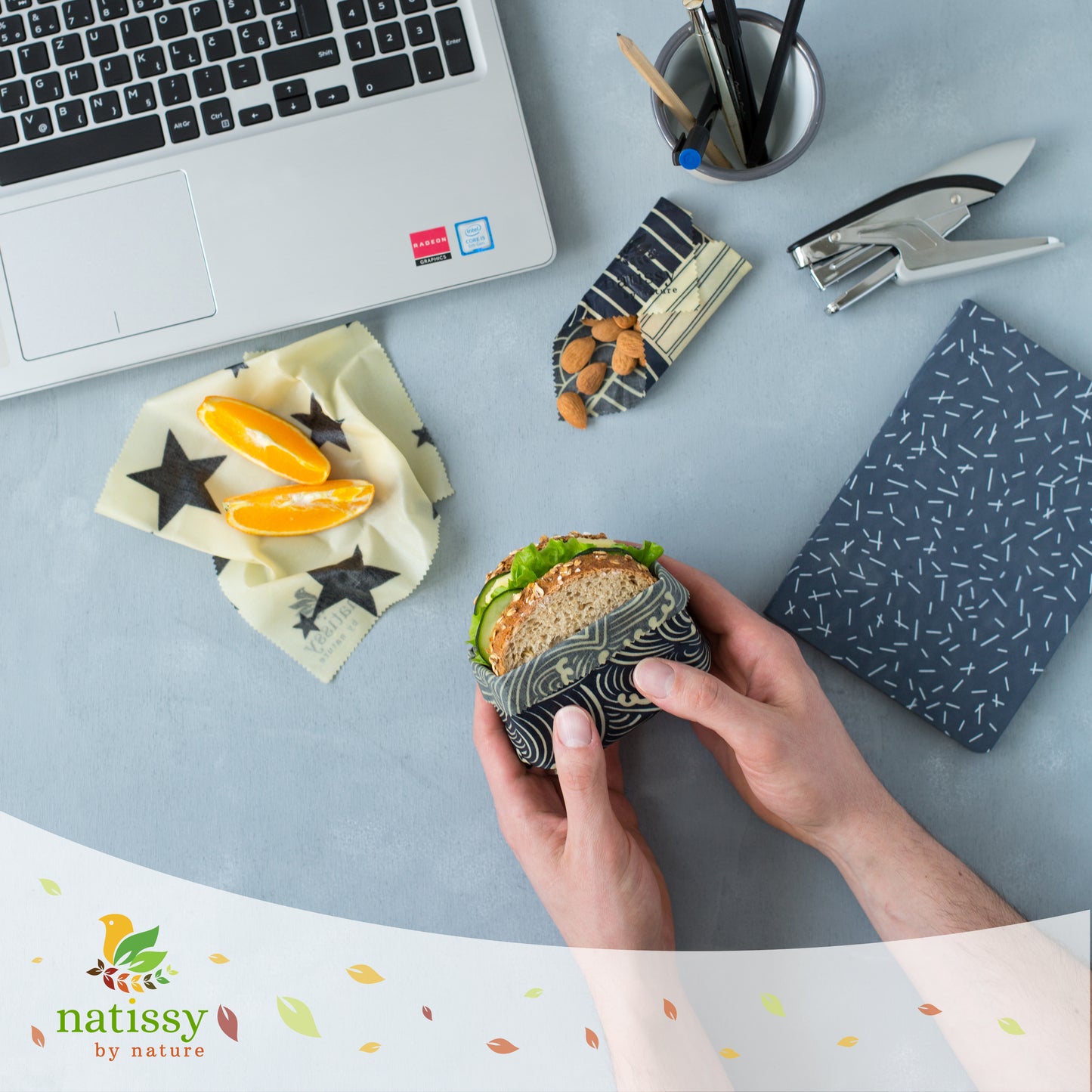 Beeswax Wraps, 1 Meter Roll of Reusable Organic Waxed Food Storage Cloth, Sustainable Plastic Free Bowl Cover & Eco-Friendly Wax Sandwich Wrapper, Zero Waste Cling Film Alternative for Cheese, Fruits
