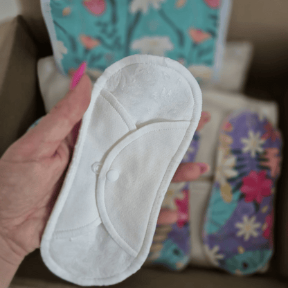 Non-Slip Premium Reusable Period Pads for Heavy Flow & Incontinence (L+XL, 6-Pack) - Flora