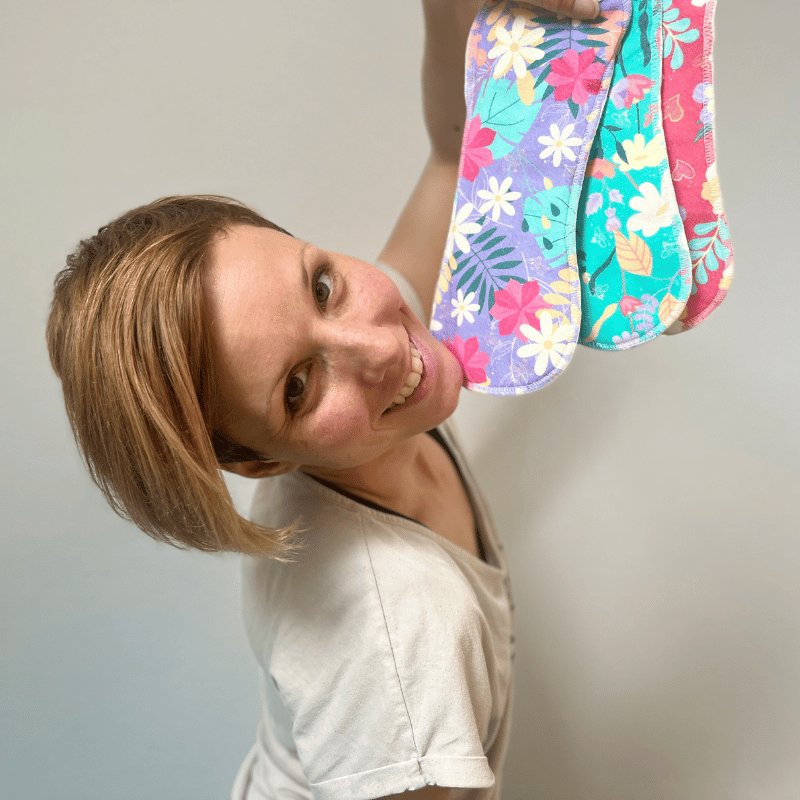 Non-Slip Premium Reusable Period Pads for Heavy Flow & Incontinence (L+XL, 6-Pack) - Flora