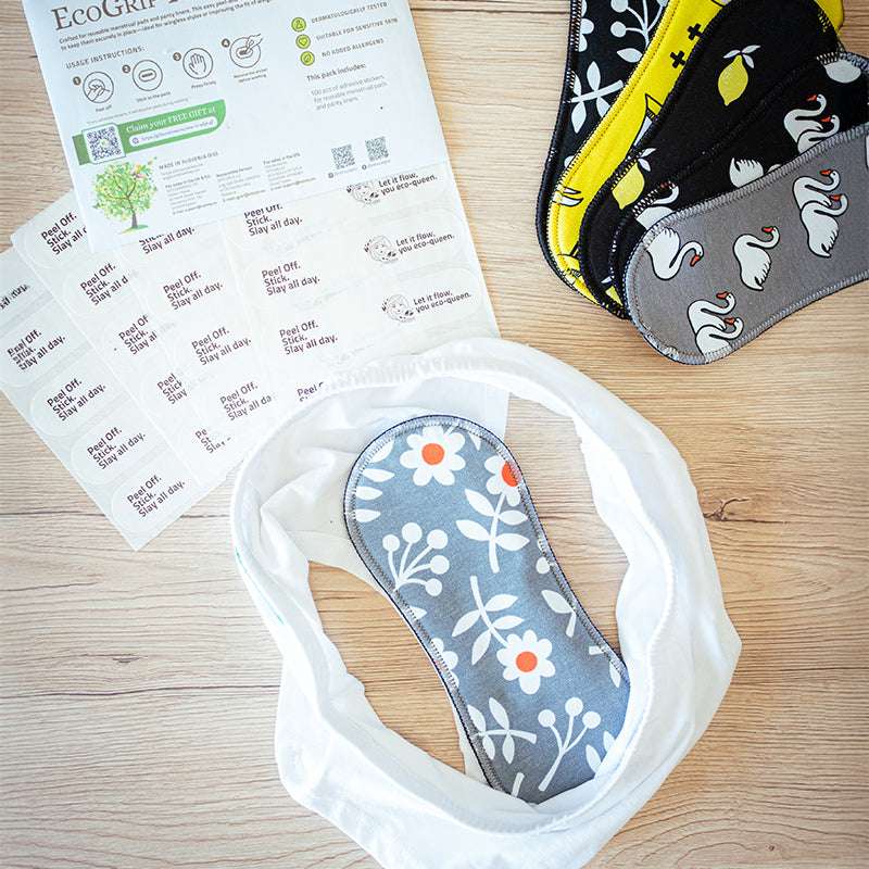 Wingless Reusable Sanitary Pads with Adhesive Sticker for Light Flow (S+M, 6-Pack) - Peacock