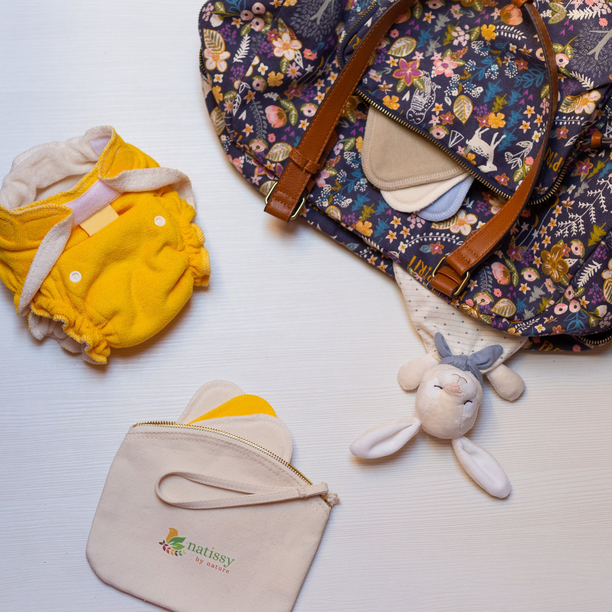 Organic Cotton Carrying Bag, perfect Storage for Reusable Sanitary Pantyliners, Menstrual Towels, Makeup Remover Pads and Washable Nursing Pads; Neatly Stored, always with you and waiting to be reused